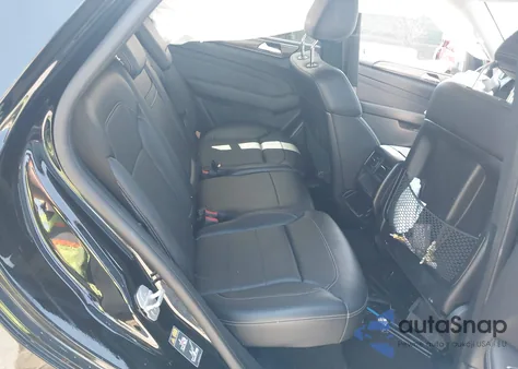 2015 Mercedes-Benz Ml 350 4Matic z USA, uszkodzony, nr VIN 4JGDA5HBXFA486817